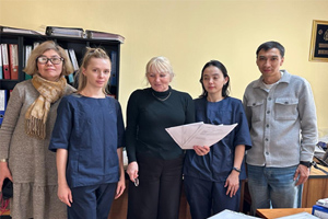 2026 жылғы 9 қаңтарда Техникалық әдебиеттер мен құжаттамалардың арнайы түрлері Орталығының қызметкерлері «Республикалық ғылыми-өндірістік және ақпараттық орталық «Қазгеология» ЖШС-де «Дәлдікті қамтамасыз ету: калибрлеу лабораторияларына қойылатын талаптар – МемСТ ISO/IEC 17025-2019» тақырыбында көшпелі Мамандар күнін өткізу арқылы презентация жүргізіп қайтты.