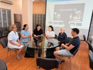В читательском клубе Qazaq Reading Hub при Информационно-сервисном центре НАО «Республиканская научно-техническая библиотека» состоялась очередная встреча книголюбов.